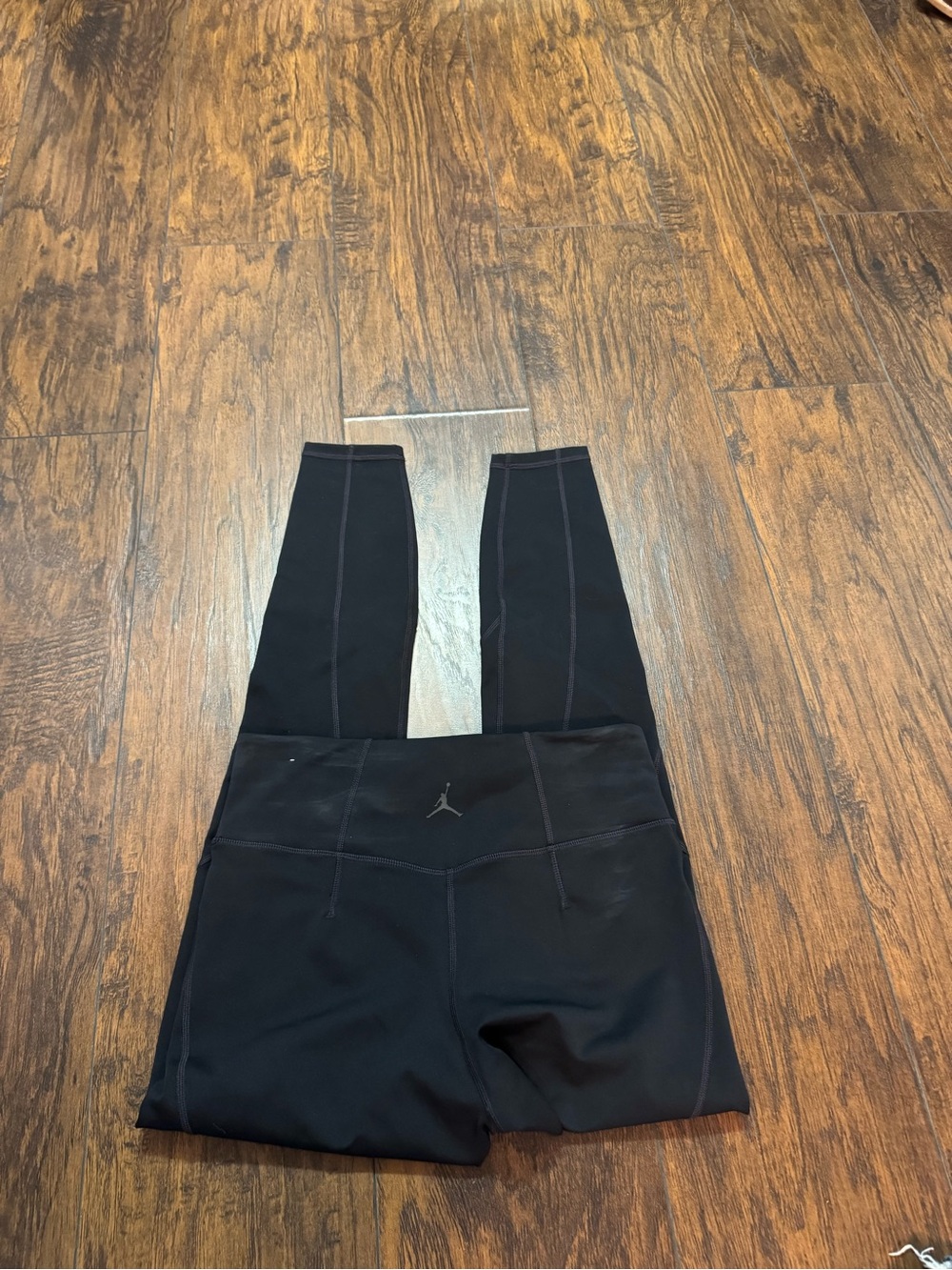 Leggings - Picture 2 of 3